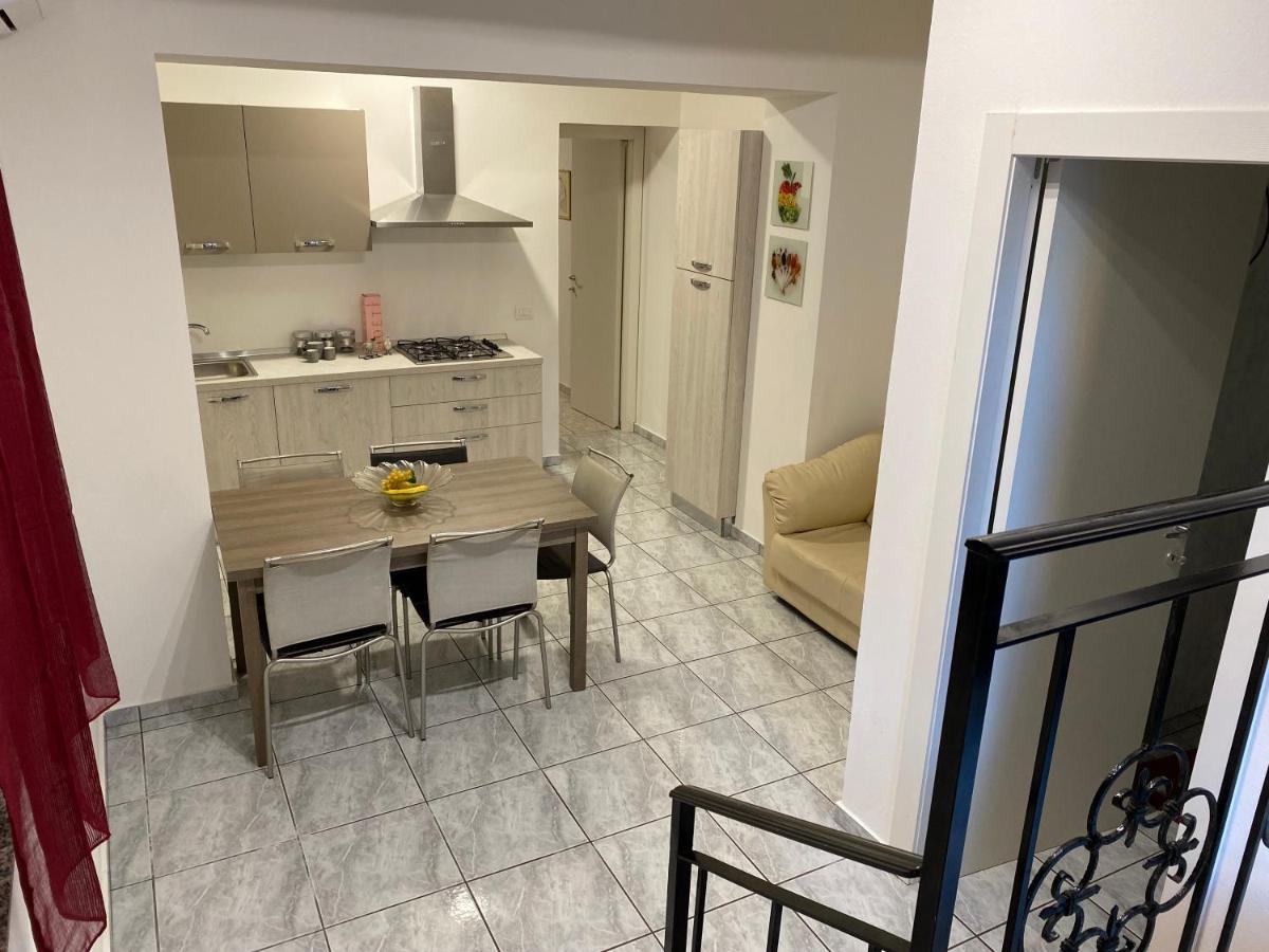 Ag Sweet Apartment レッジョ・ディ・カラブリア エクステリア 写真